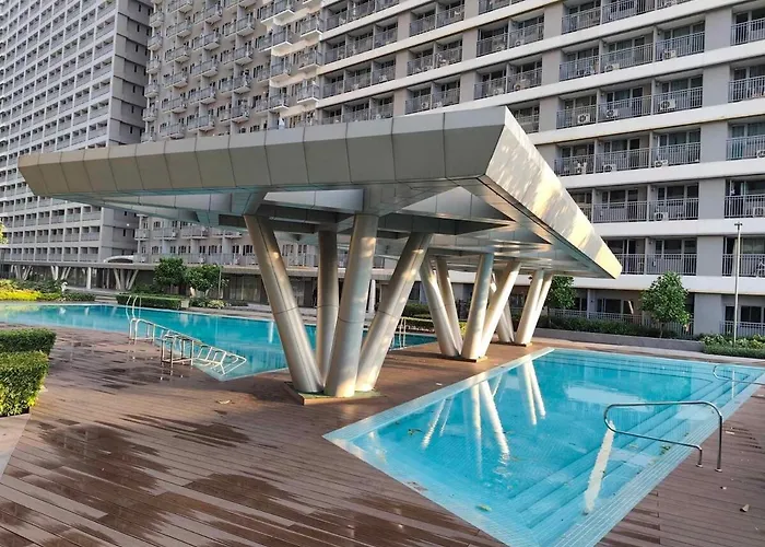 The Place To Be With Balcony And Kitchen Mandaluyong Manila