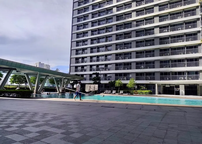 The Place To Be With Balcony And Kitchen Mandaluyong Apartment