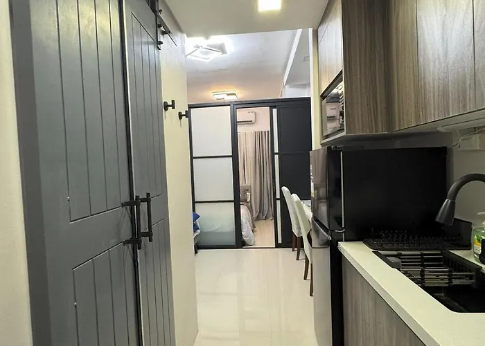Apartment The Place To Be With Balcony And Kitchen Mandaluyong Manila