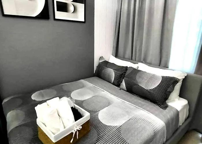 The Place To Be With Balcony And Kitchen Mandaluyong * Manila
